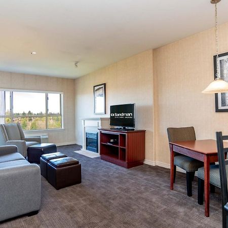 Sandman Suites Surrey - Guildford Buitenkant foto
