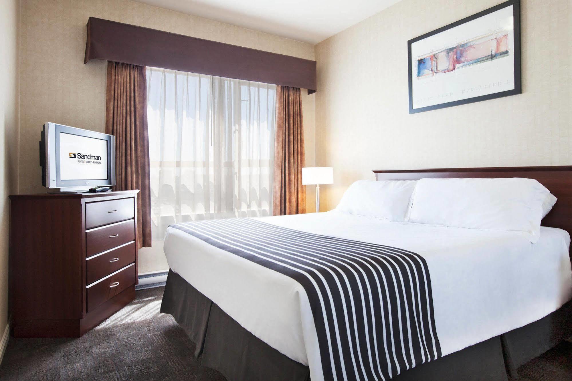 Sandman Suites Surrey - Guildford Buitenkant foto