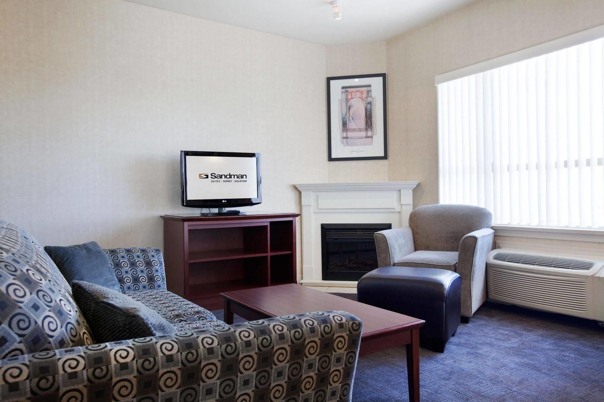 Sandman Suites Surrey - Guildford Buitenkant foto