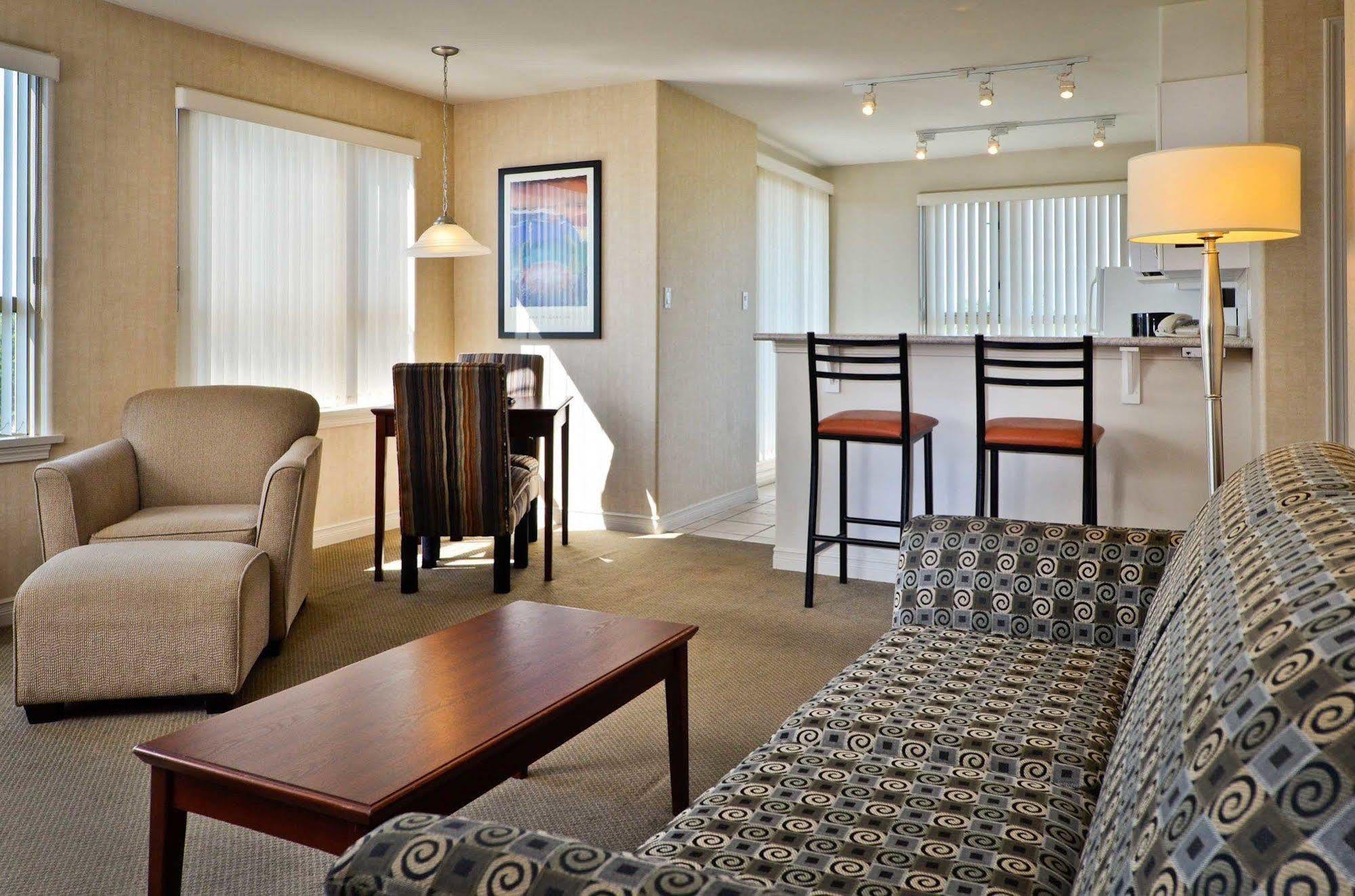 Sandman Suites Surrey - Guildford Buitenkant foto