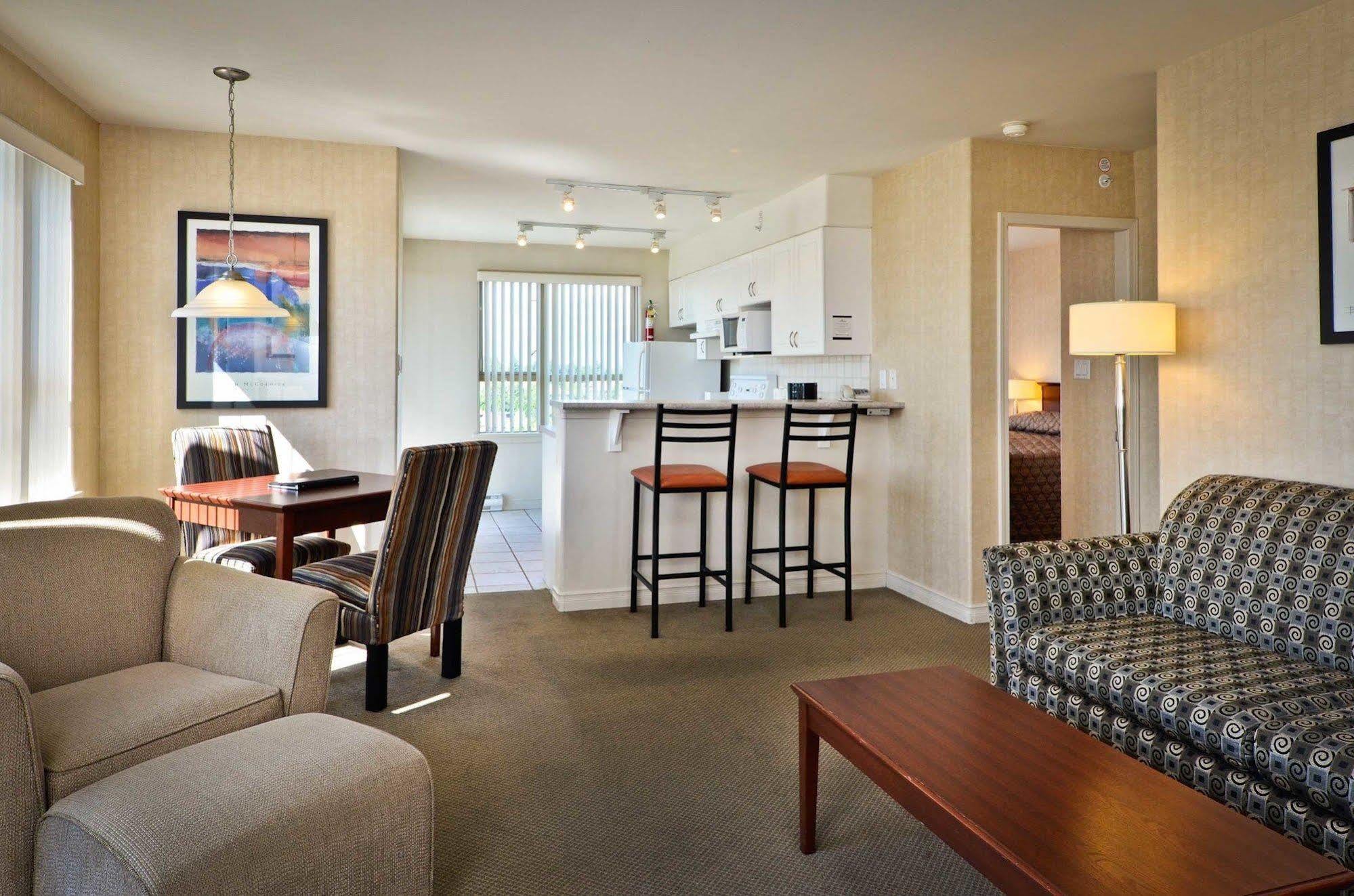 Sandman Suites Surrey - Guildford Buitenkant foto